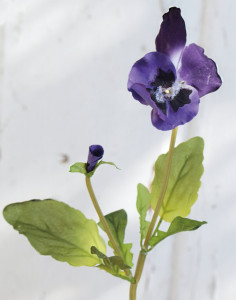 2470 222 a2 Анютины глазки искусственные, 1 цветок, 1 бутон, 18 см, темно-фиолетовый H-andreas