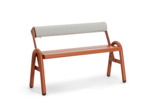 Садовая скамейка со спинкой