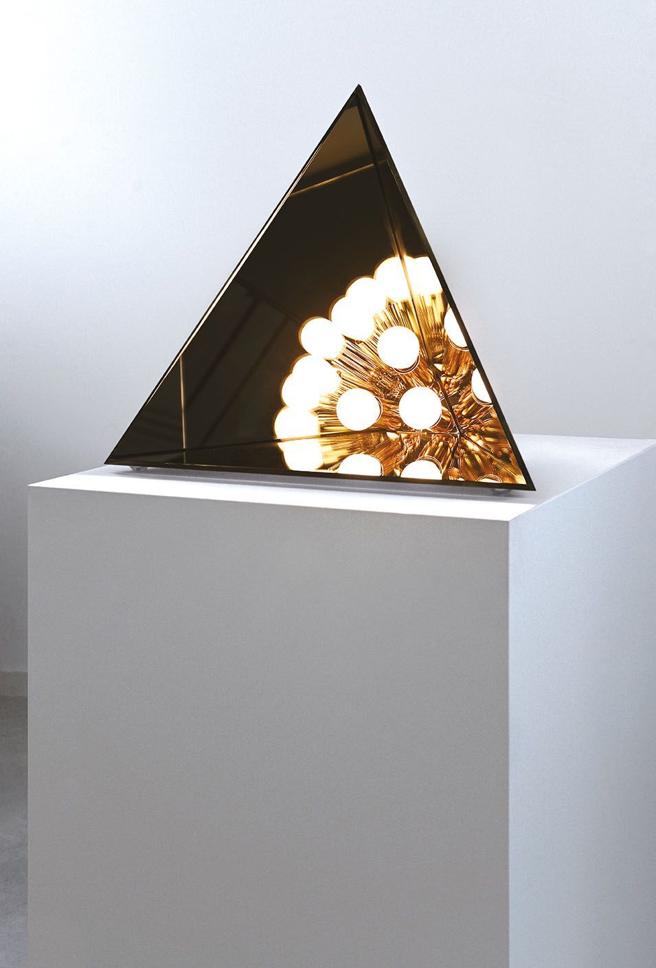 Светодиодная настольная лампа AXOLIGHT KALEIDOLIGHT ARCH-00151804 - Вид №1