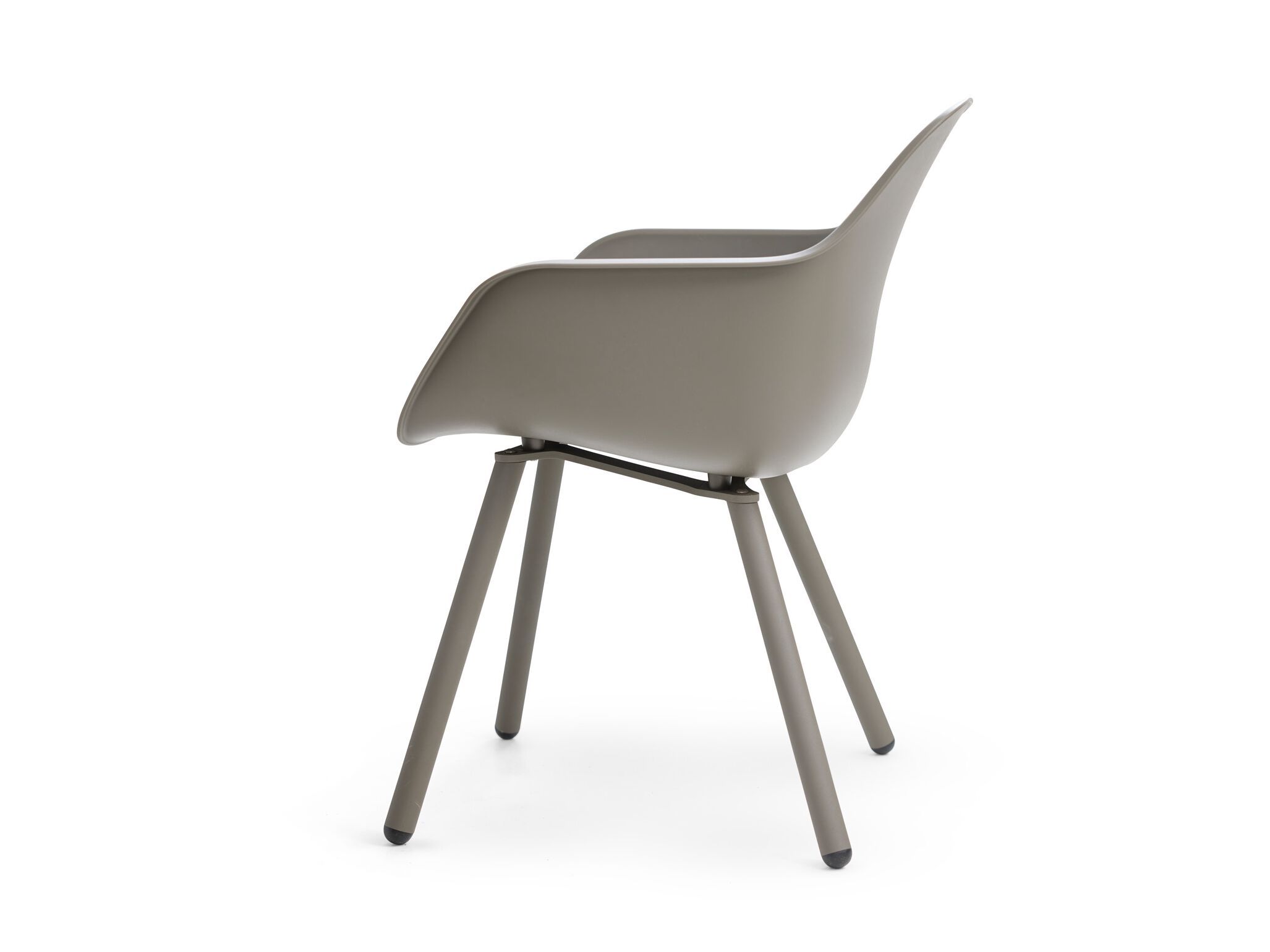 Полипропиленовый садовый стул с подлокотниками Extremis CAPTAIN'S PIPE CHAIR ARCH-00017921 - Вид №1