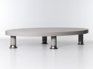 Кожаный овальный низкий журнальный столик