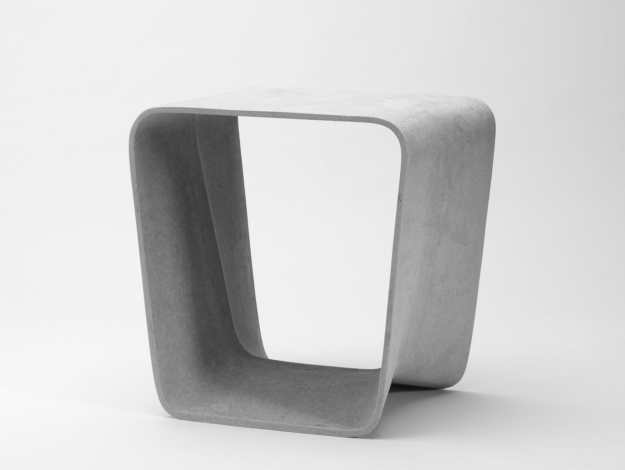 Бетонный низкий садовый стул SWISSPEARL дизайн ARCH-00048628