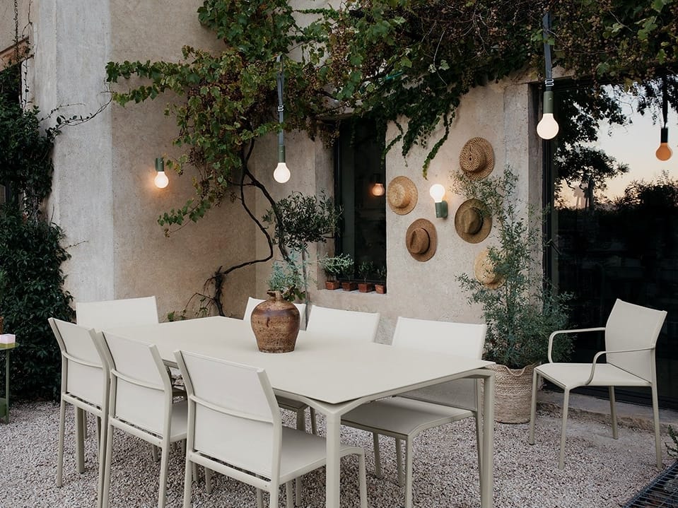 Наружный настенный светильник из алюминия и полиэтилена Fermob Aplô ARCH-00111591 - Вид №7