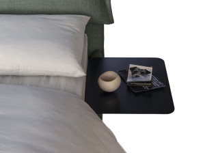 Деревянная тумбочка