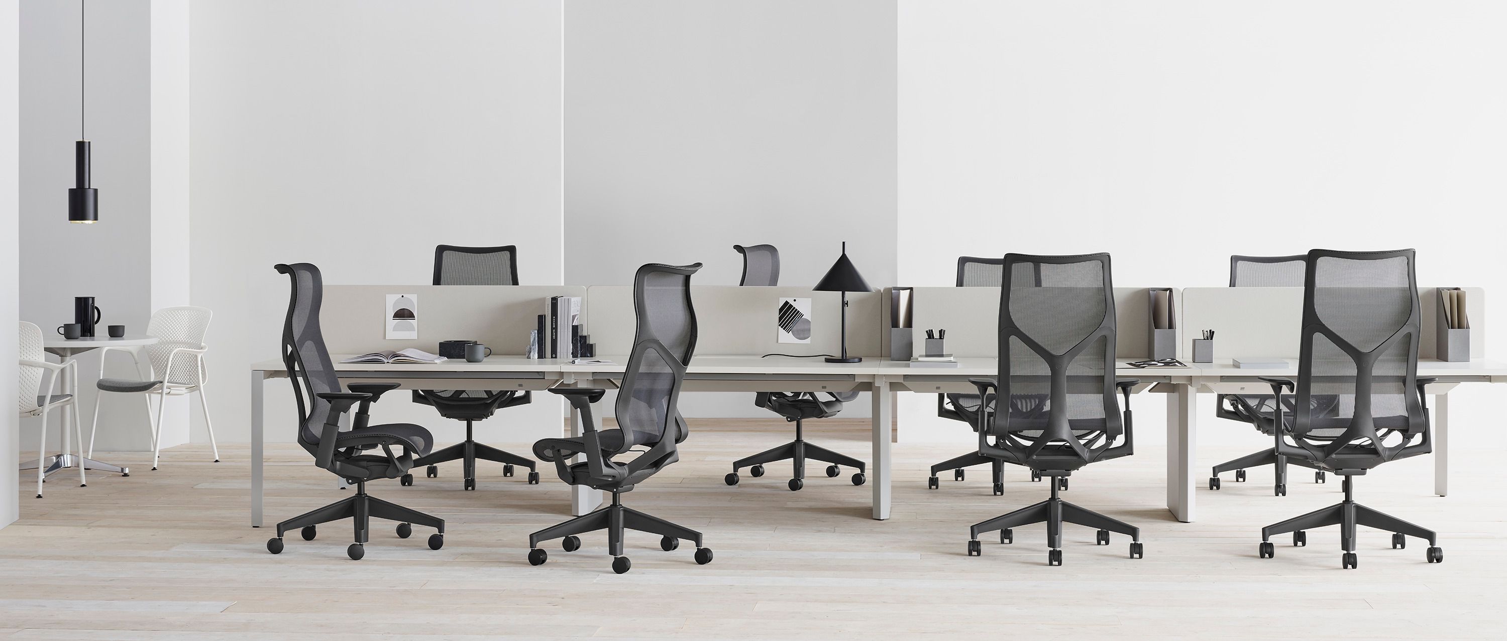 Эргономичное офисное кресло с высокой спинкой Herman Miller Cosm ARCH-00082366 - Вид №9