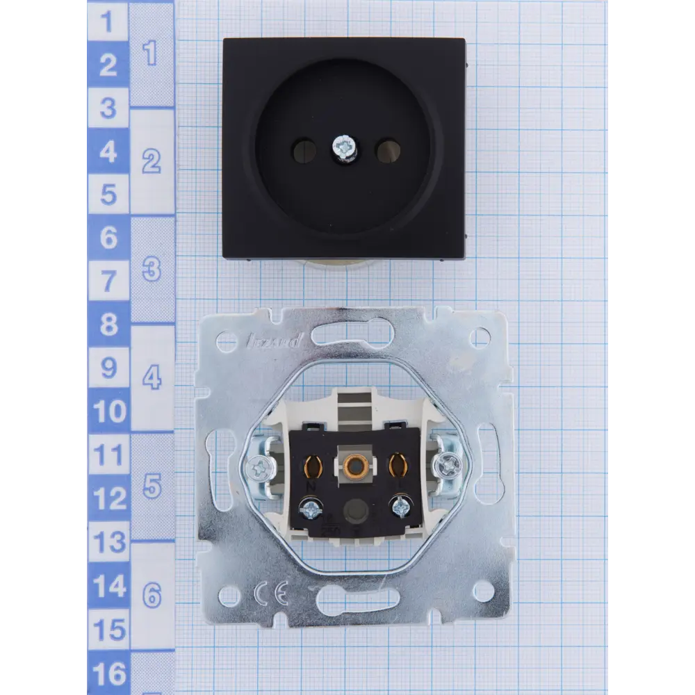 Розетка Lezard Karina без заземления цвет черный бархат STLM-2040995 - Вид №4