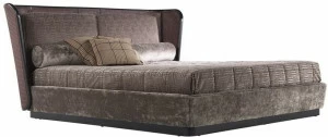 ETRO Home Interiors Кровать king size из бархата с мягким изголовьем Caral