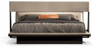 Turri Двуспальная кровать из дерева с обитым кожей изголовьем Vine