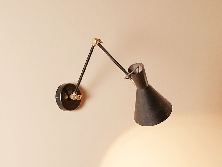 Регулируемый настенный светильник Renzo Serafini воронка ARCH-00040541