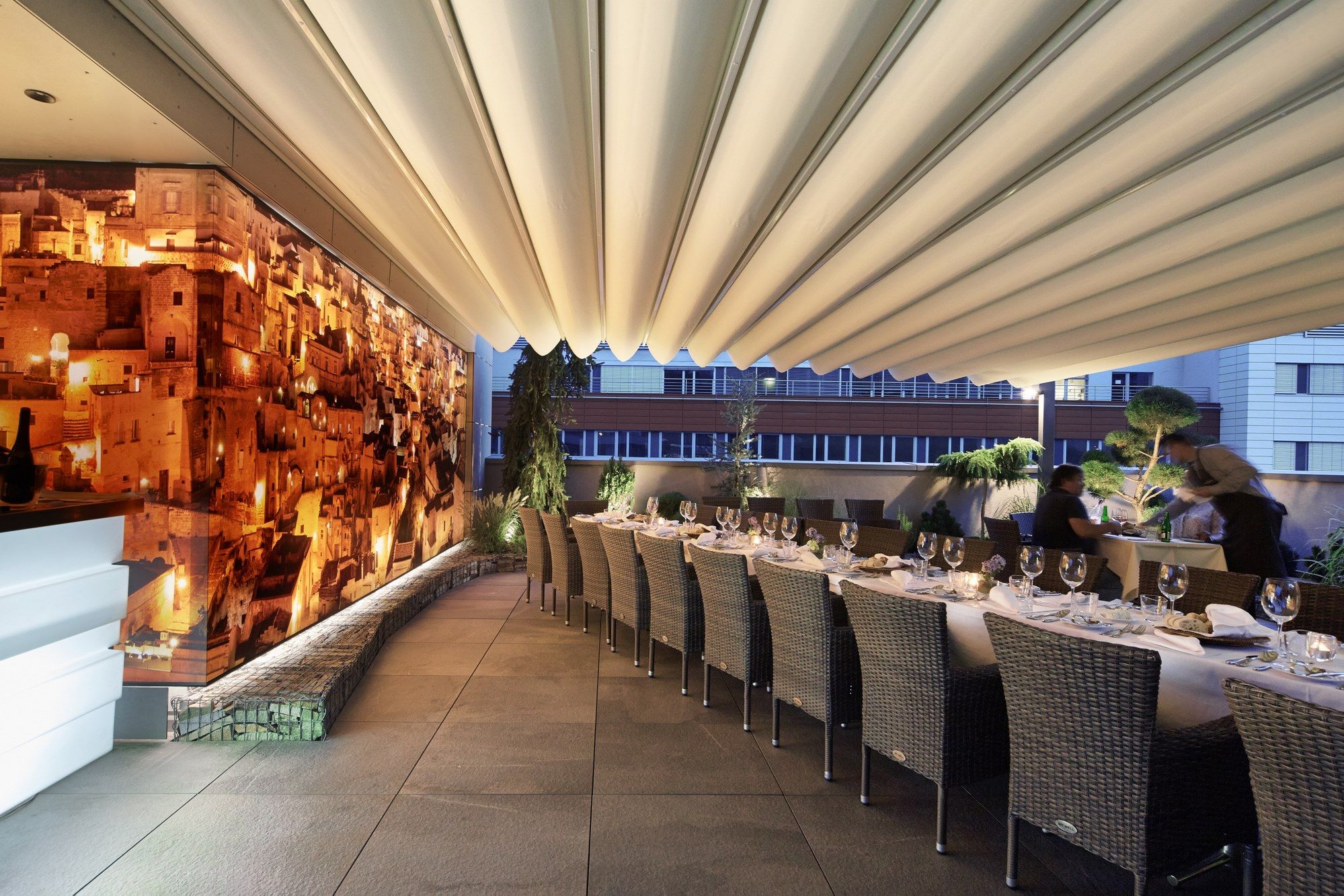 Алюминиевая пергола с раздвижной крышкой Pratic Tecnic ARCH-00080615 - Вид №1