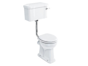 Туалет в оконном шкафу с напольной внешней кассетой