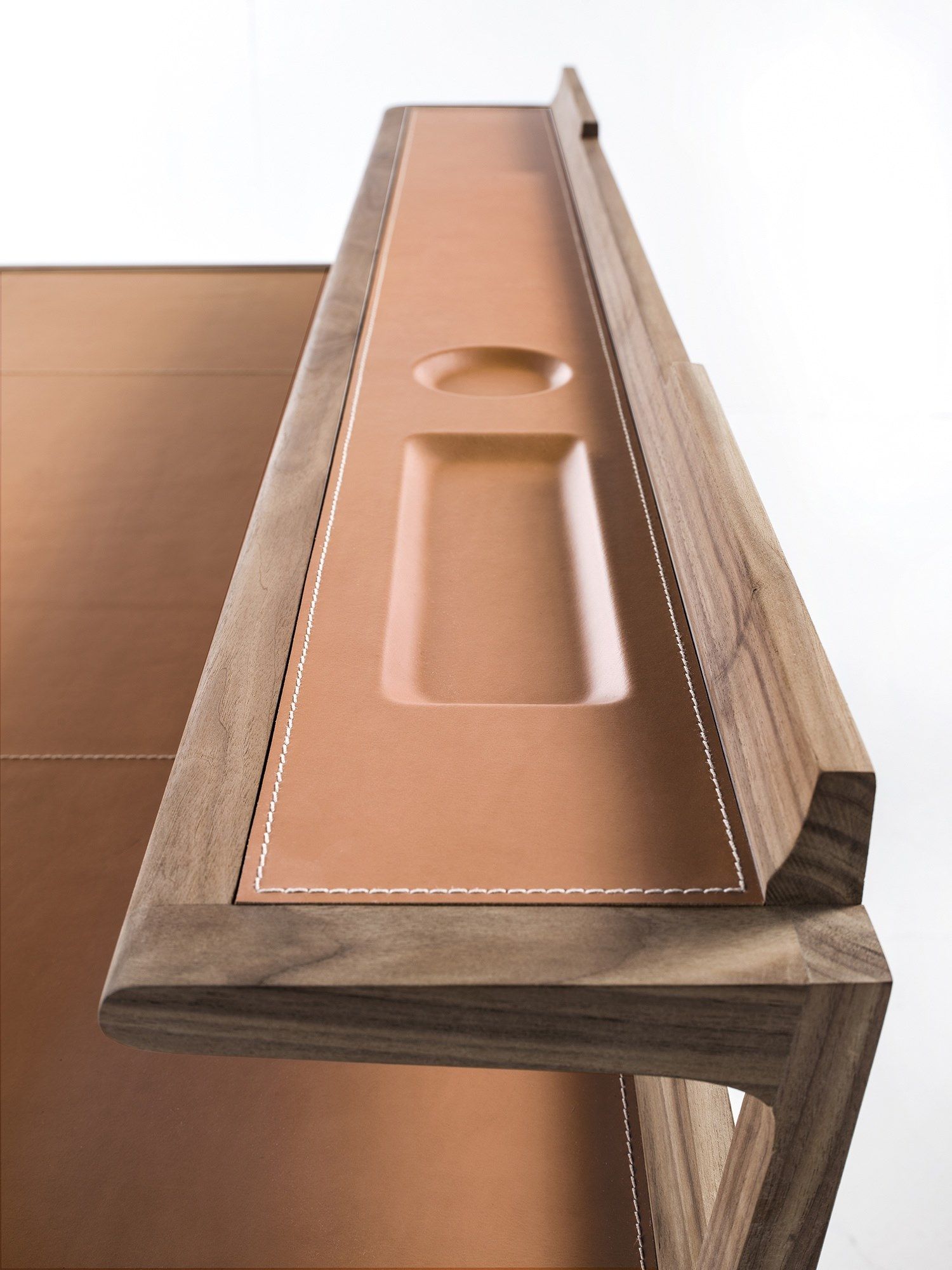 Письменный стол из массива дерева Frigerio Archè ARCH-00045454 - Вид №1