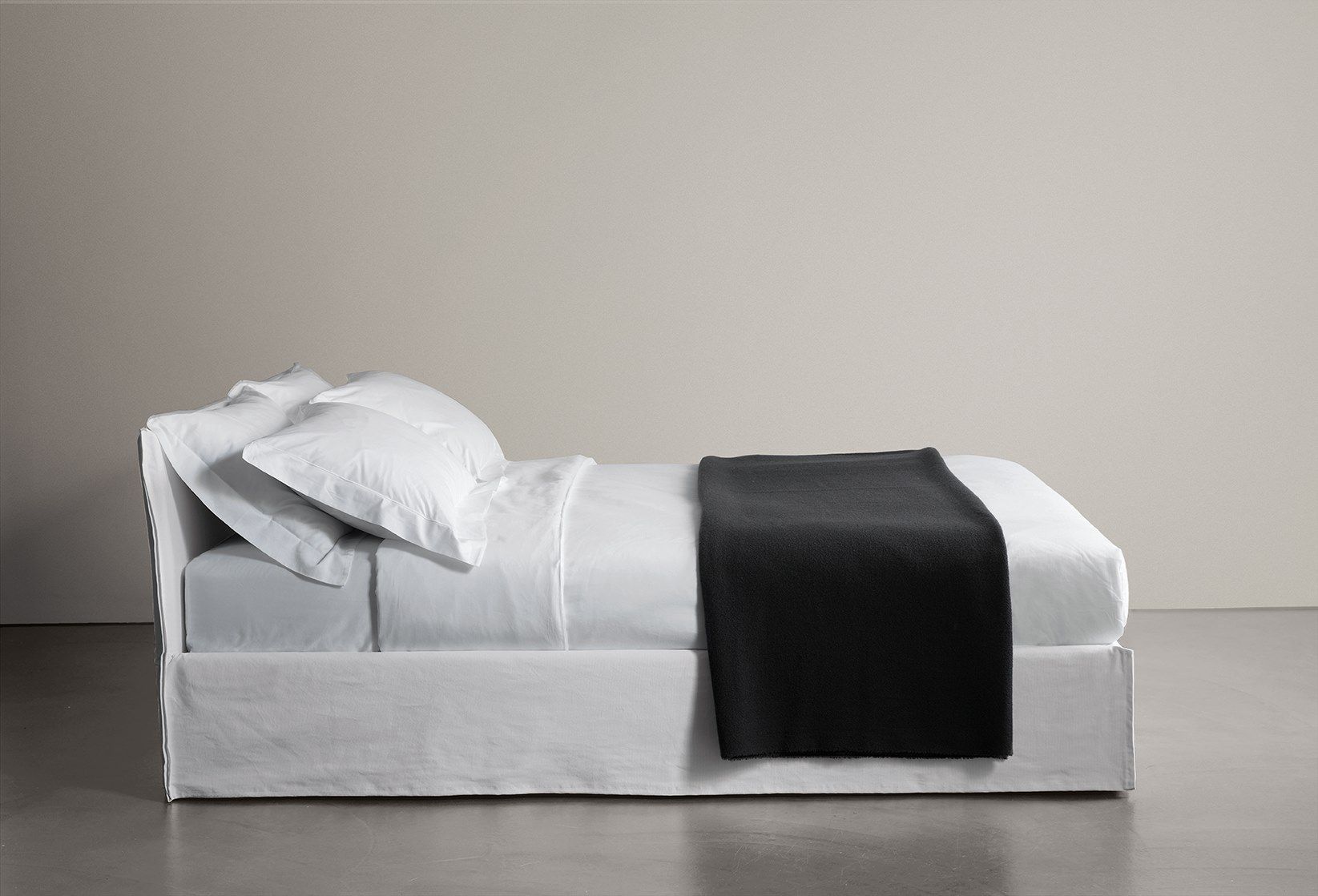 Съемная двуспальная кровать из ткани Meridiani ARCH-00126711 - Вид №1