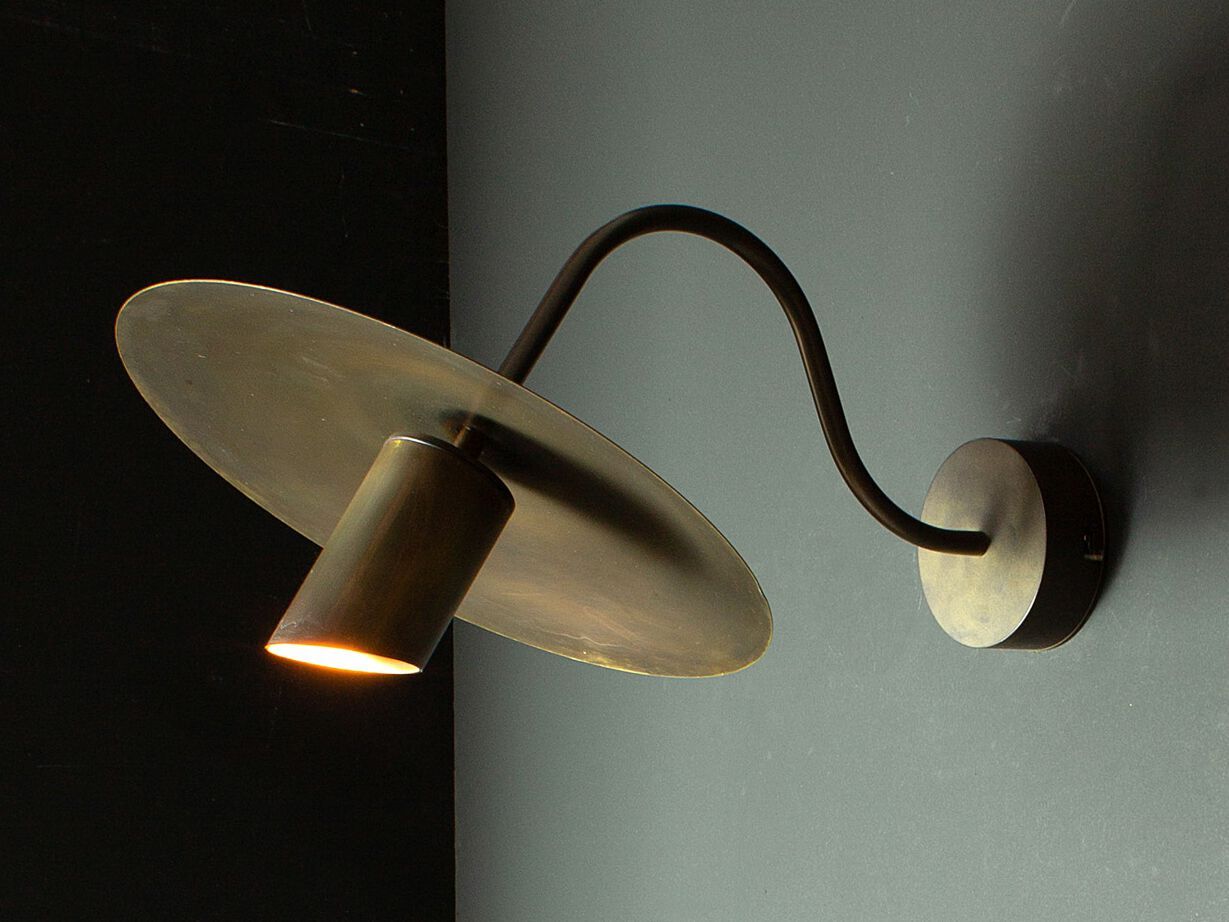 Латунная светодиодная наружная настенная лампа Renzo Serafini блюдце ARCH-00069303