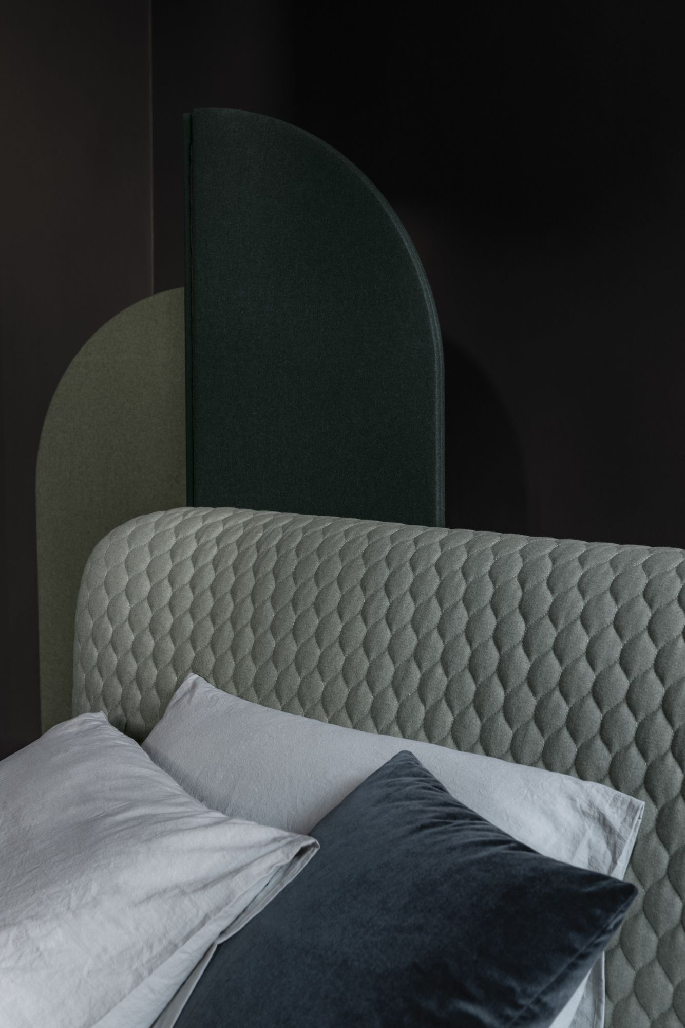 Двуспальная кровать из ткани Bolzan Corolle ARCH-00024236 - Вид №10