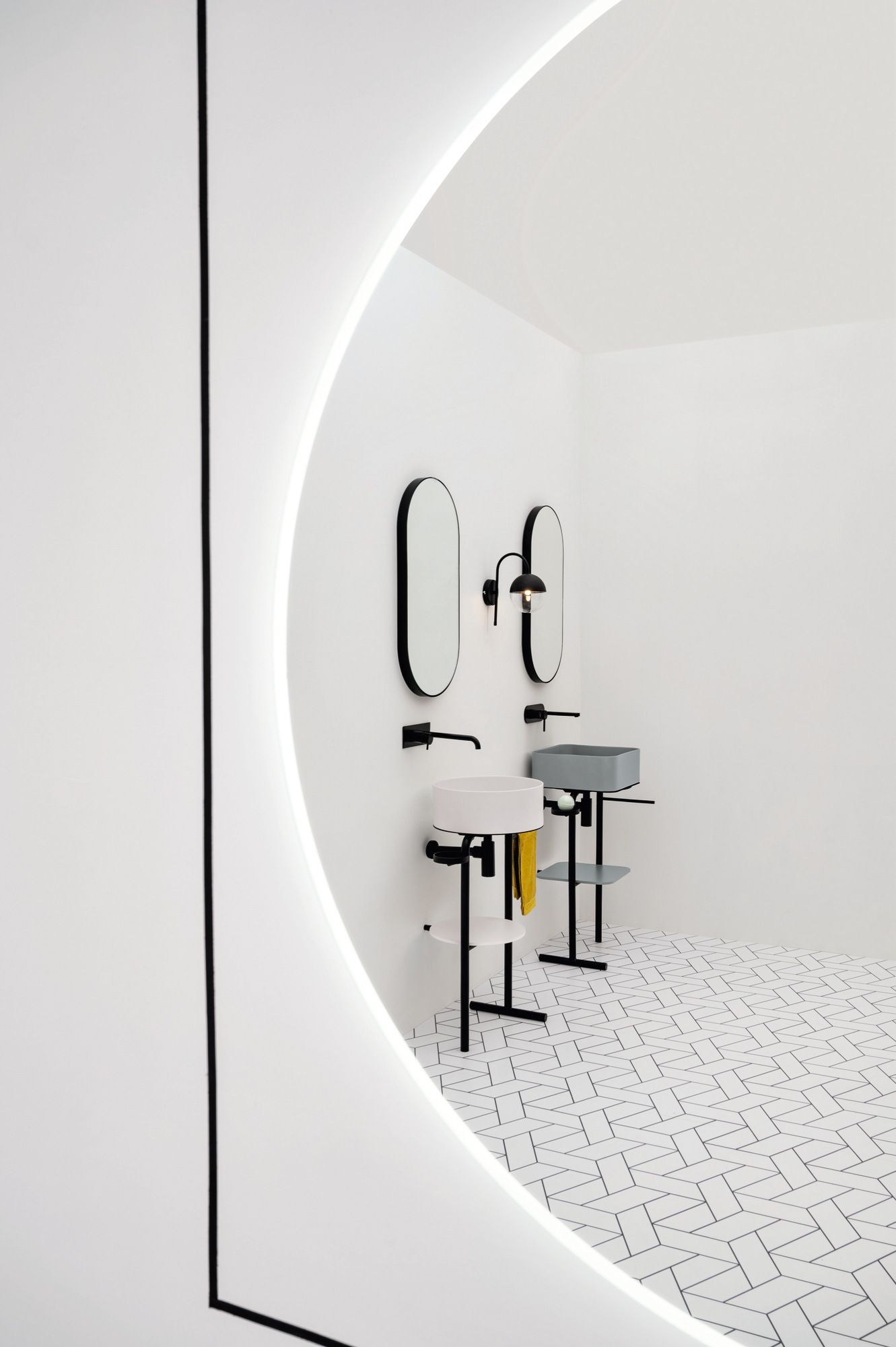 Напольная раковина из нержавеющей стали с держателем для полотенец Axa Mate ARCH-00078973 - Вид №4