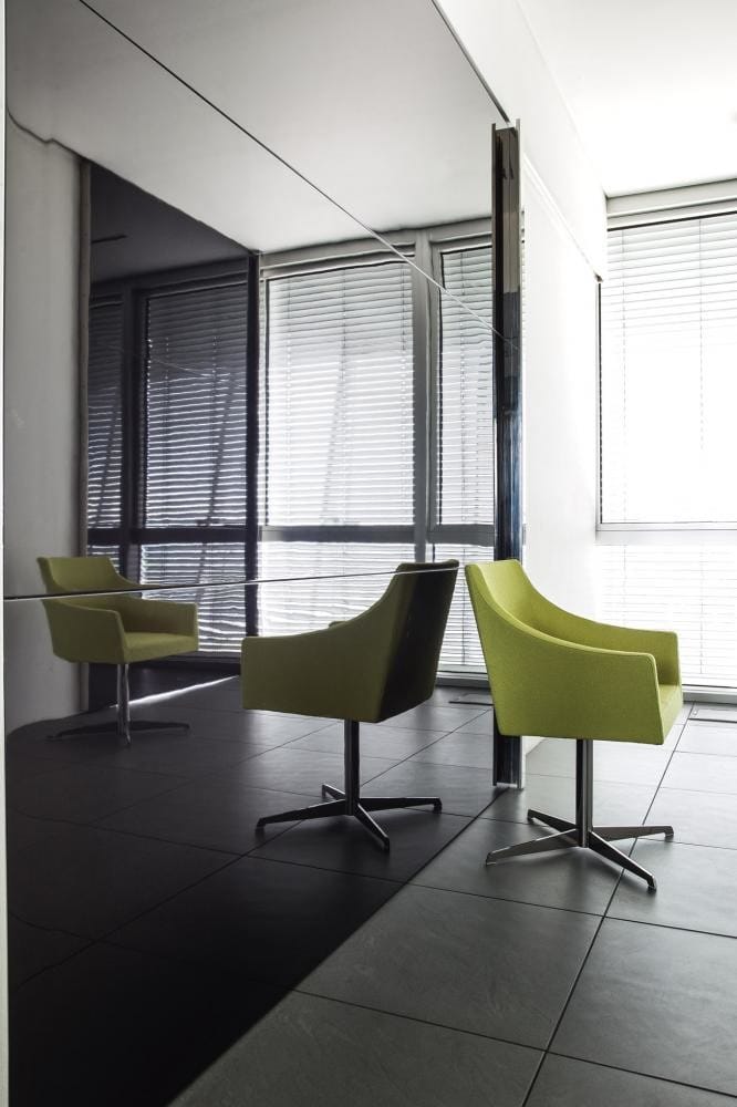 Спицевое кожаное кресло с подлокотниками Cizeta NOSS ARCH-00093303 - Вид №3