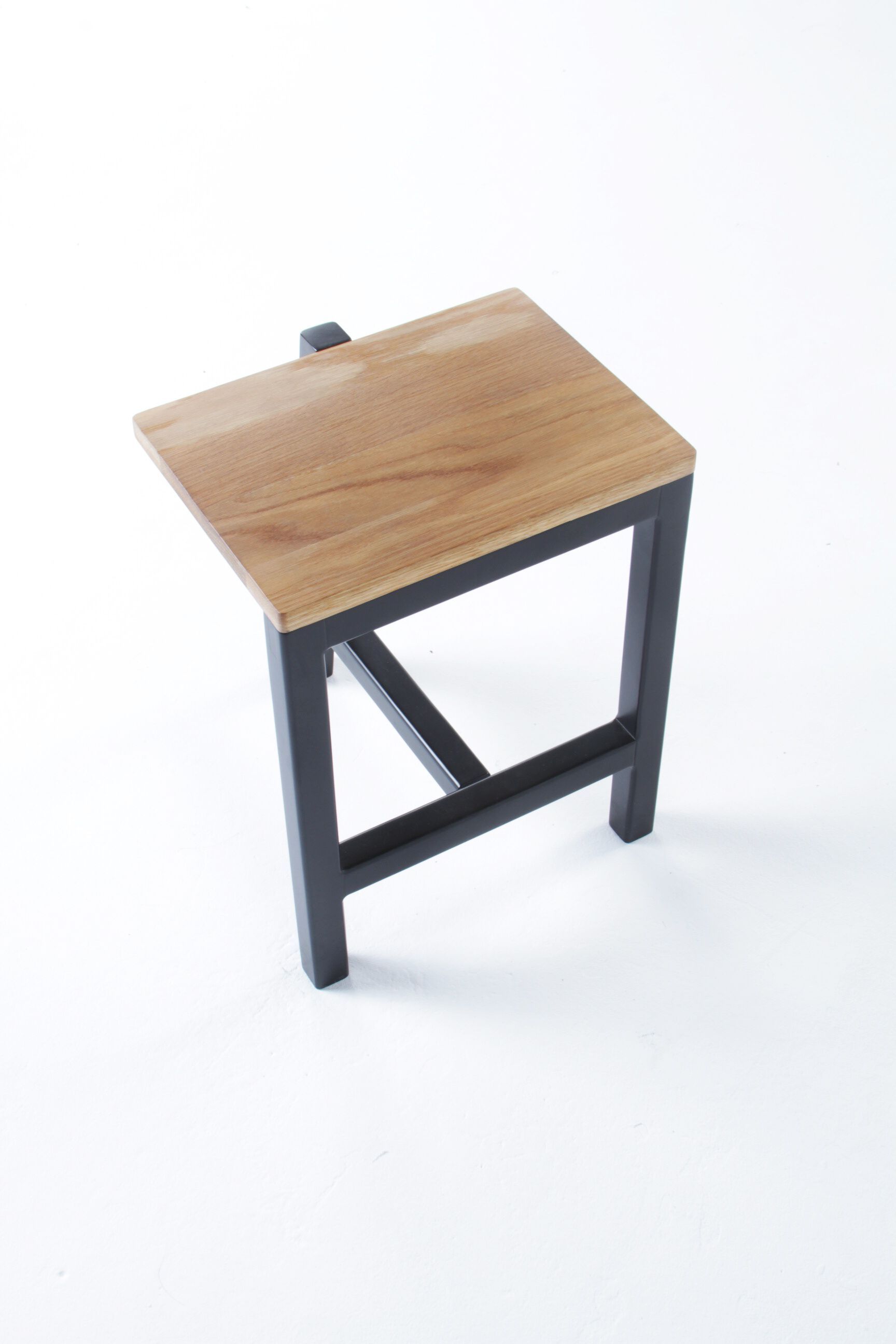 Дубовый журнальный столик / табурет ICI ET LÀ лакированная древесина ARCH-00050516 - Вид №4