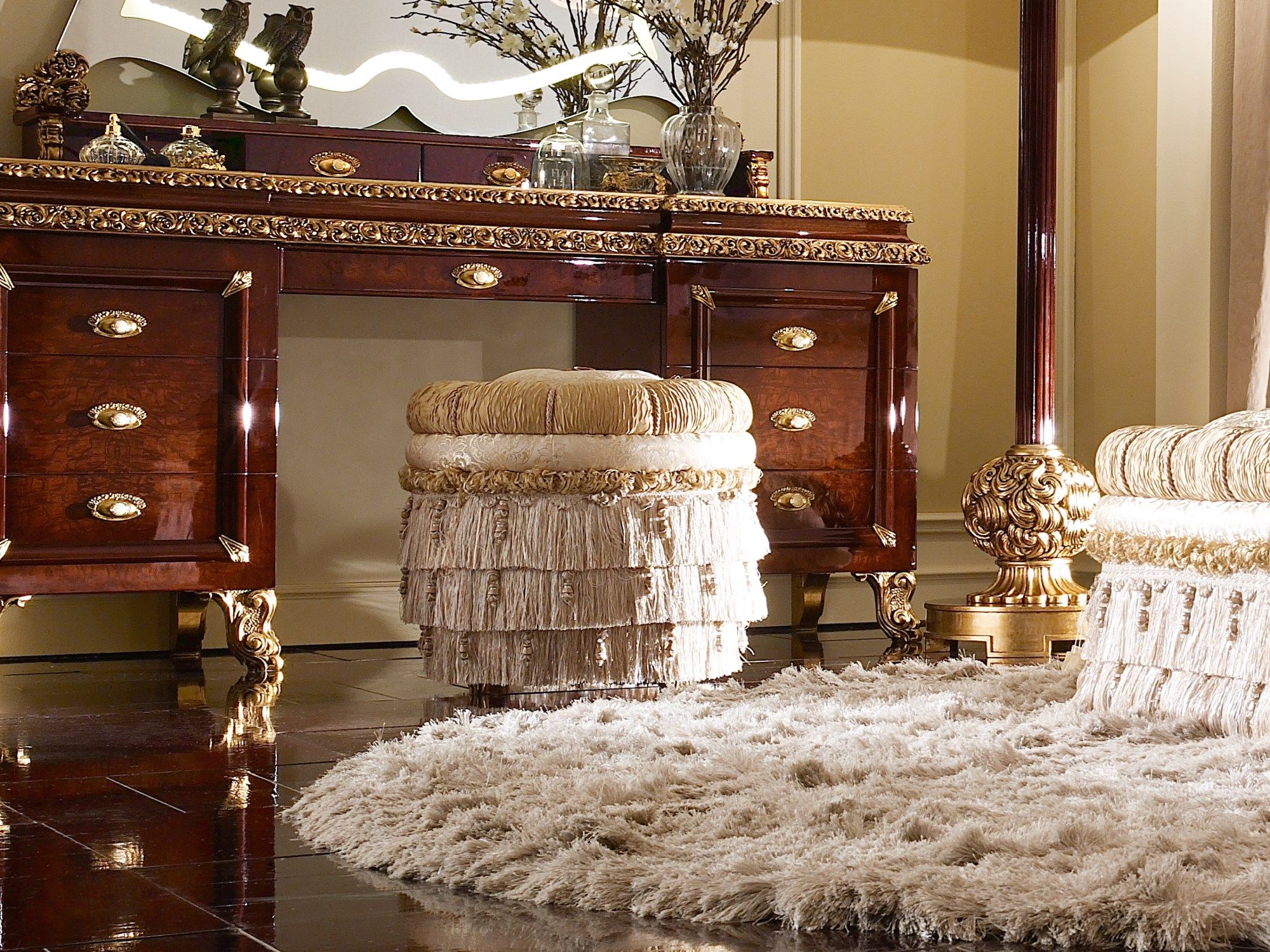 Круглый пуф из ткани A.R. Arredamenti Grand Royal ARCH-00094481