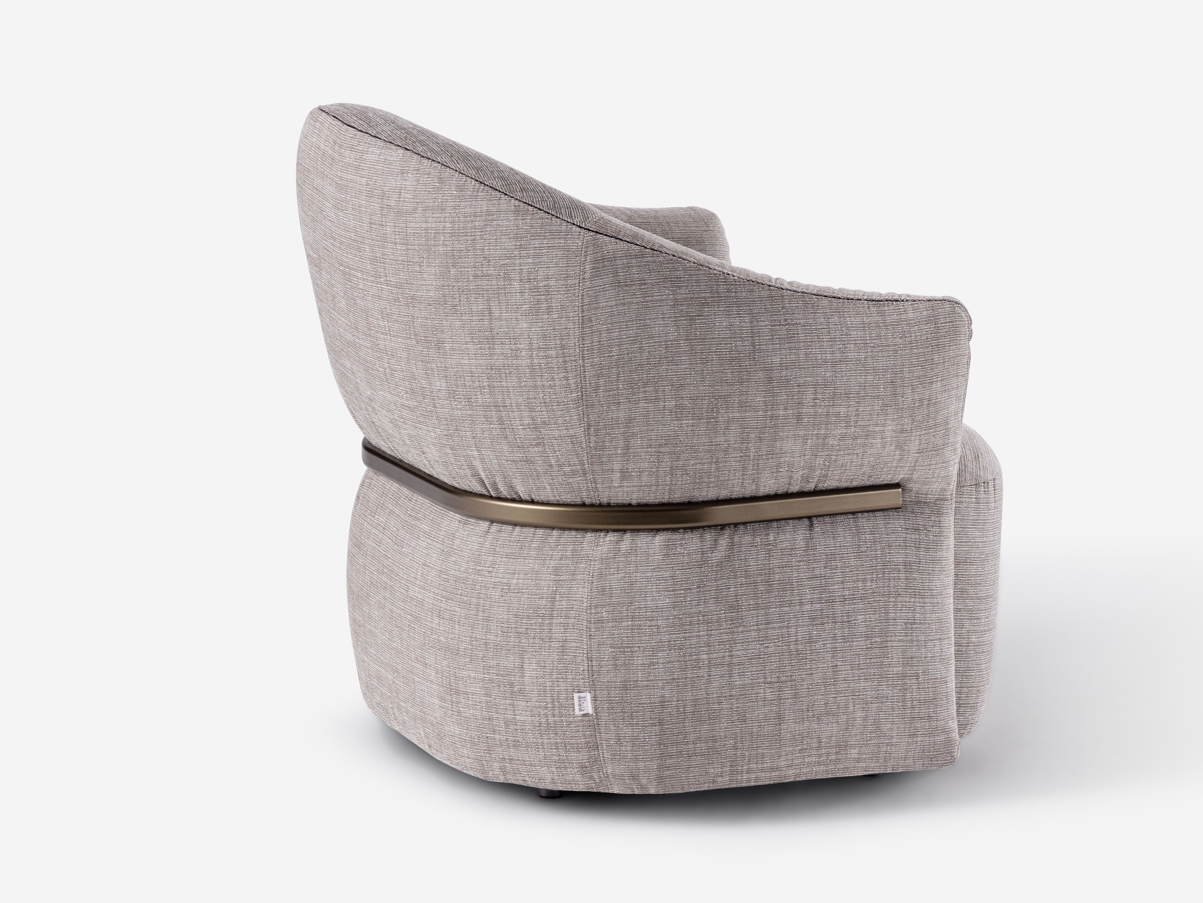 Кресло с подлокотниками Flou Мадам Баттерфляй ARCH-00021203