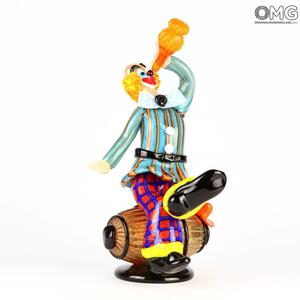 2568 ORIGINALMURANOGLASS Статуэтка Клоун на бочке - муранское стекло OMG 17 см