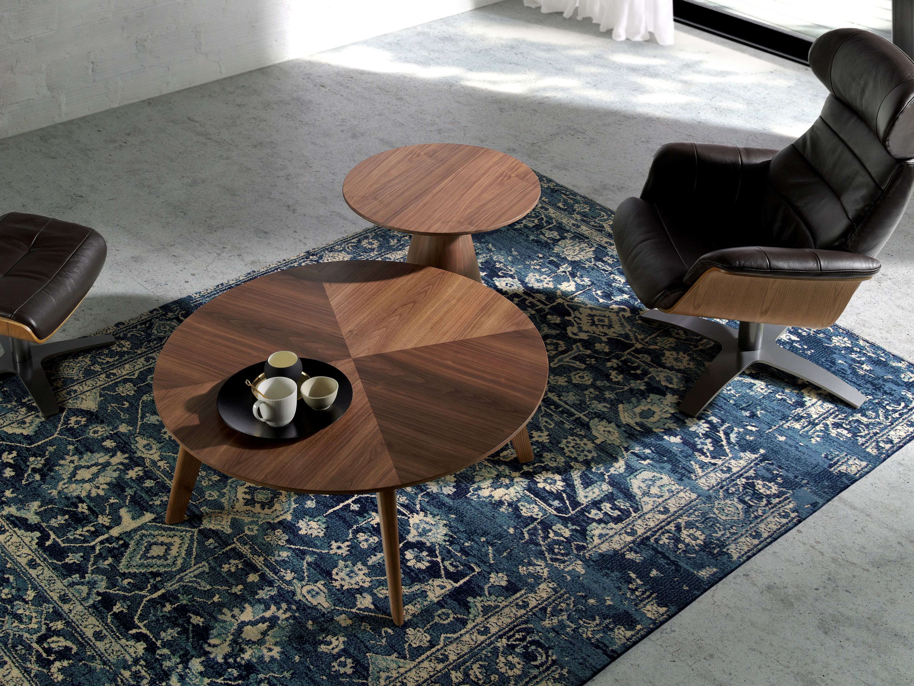 Кожаная мягкая поворотная спицевая подставка для ног Angel Cerda диван Trend ARCH-00043494 - Вид №5