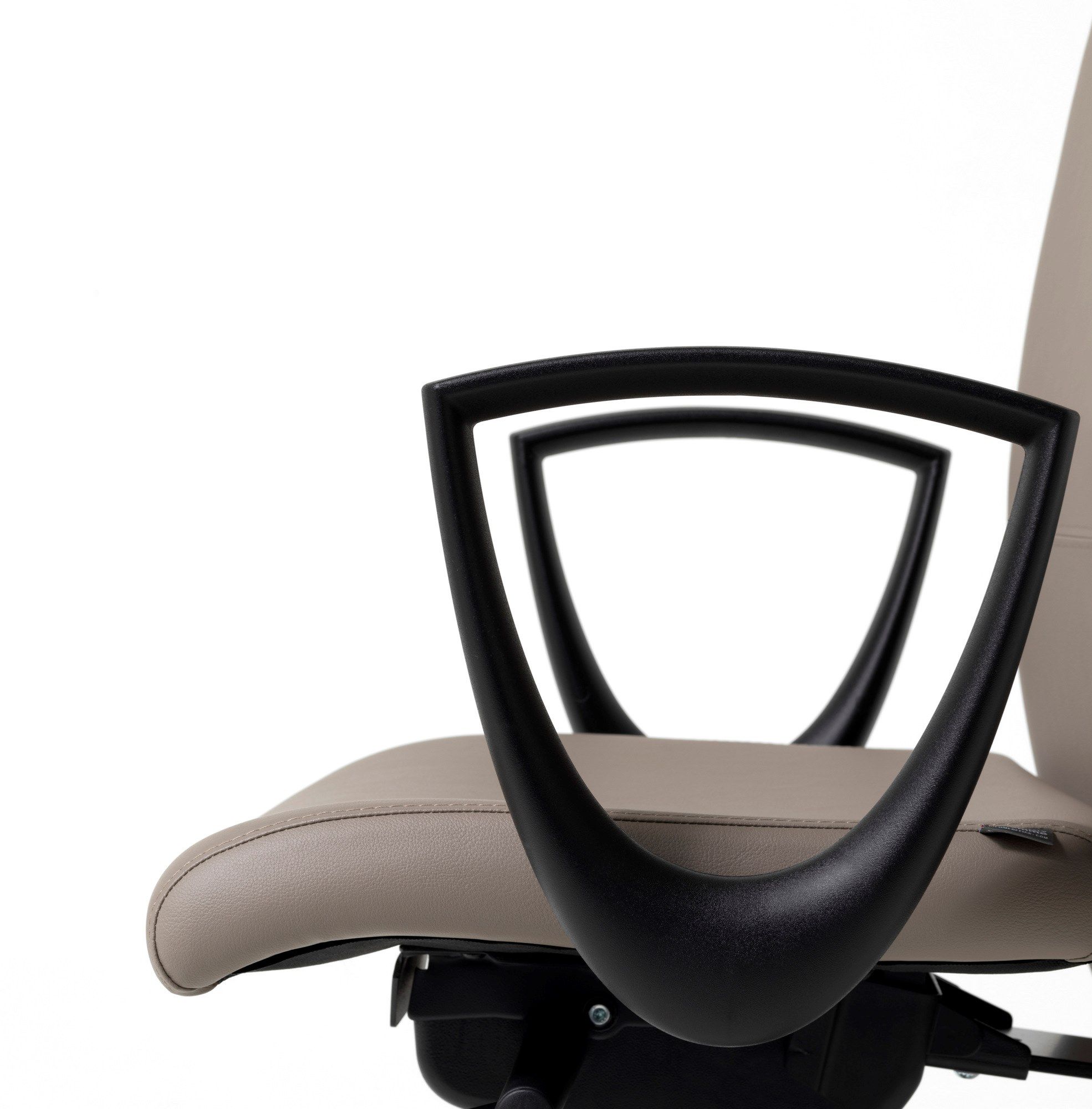 Офисное кресло руководителя из искусственной кожи с колесами Diemme Duke ARCH-00033421 - Вид №7