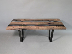 Прямоугольный обеденный стол из дуба и смолы