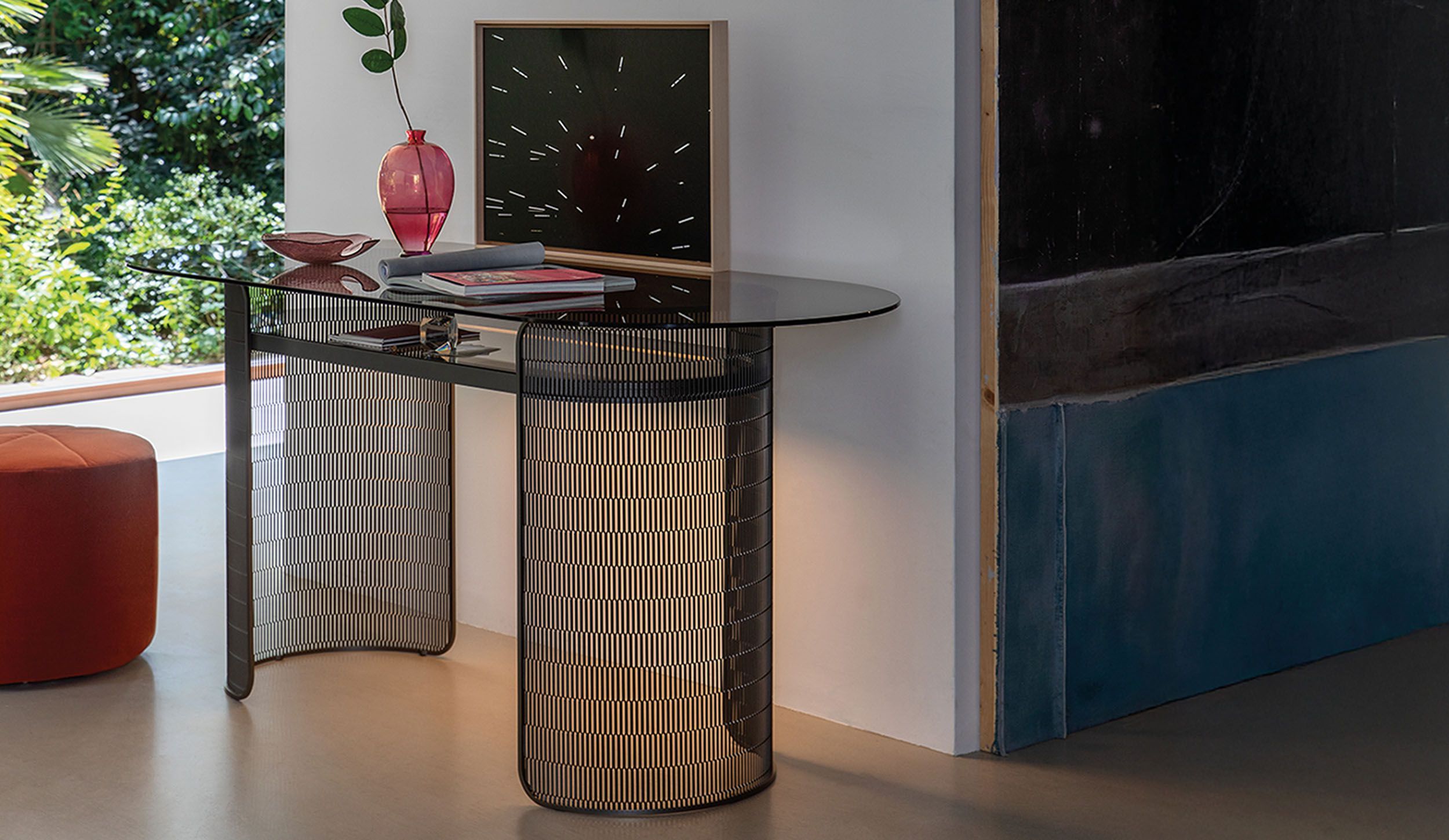 Изогнутый стол из проволочной сетки со стеклянной столешницей Natevo самогон ARCH-00059446 - Вид №3