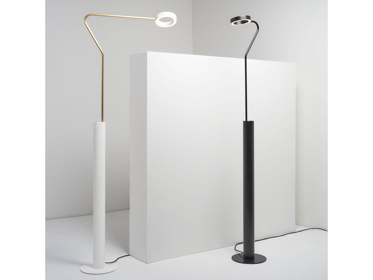 Регулируемая металлическая светодиодная напольная лампа ZAVA ARCH-00054964