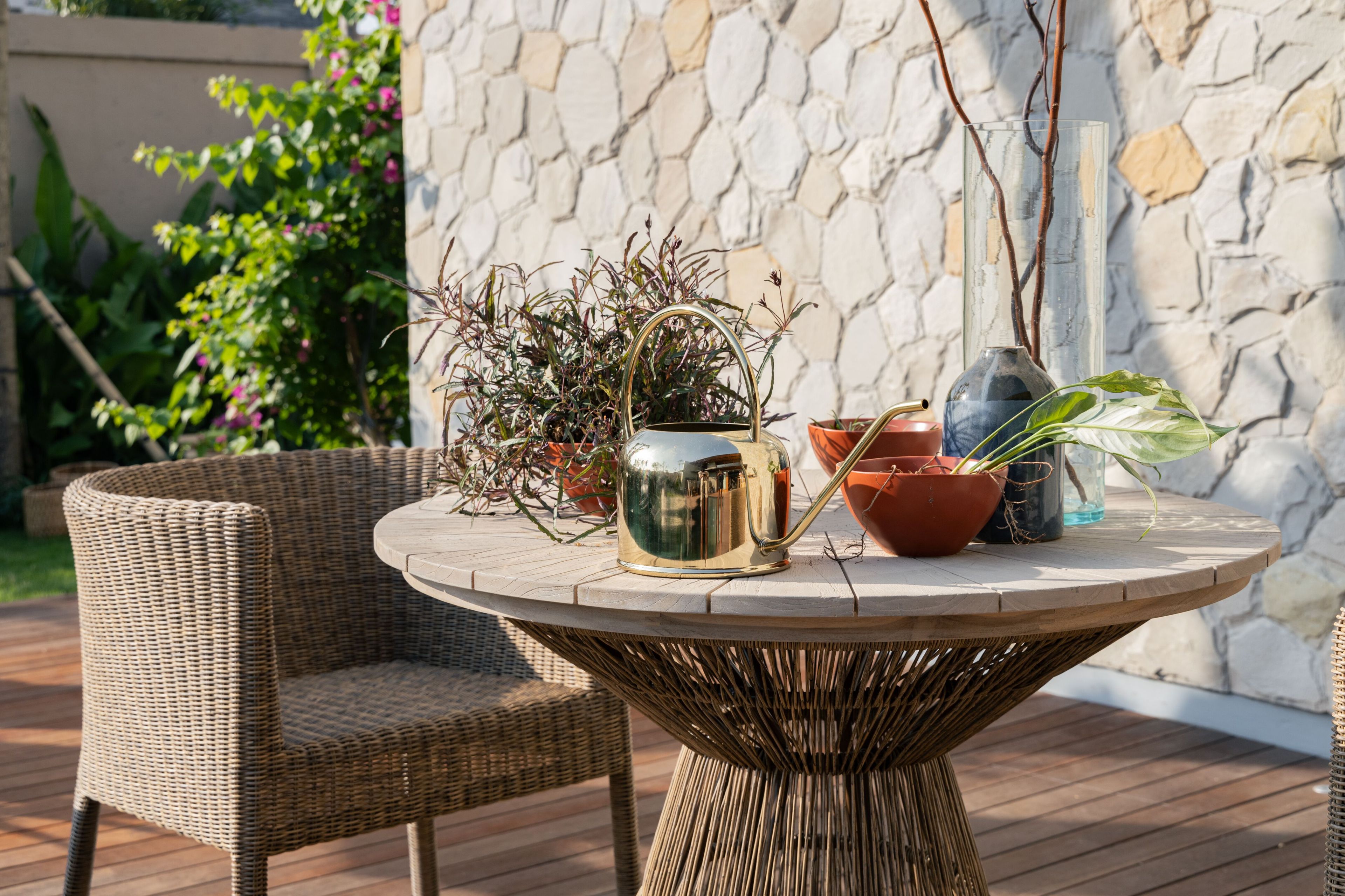 Алюминиевый и деревянный круглый садовый стол cbdesign Fiorella ARCH-00138062 - Вид №6