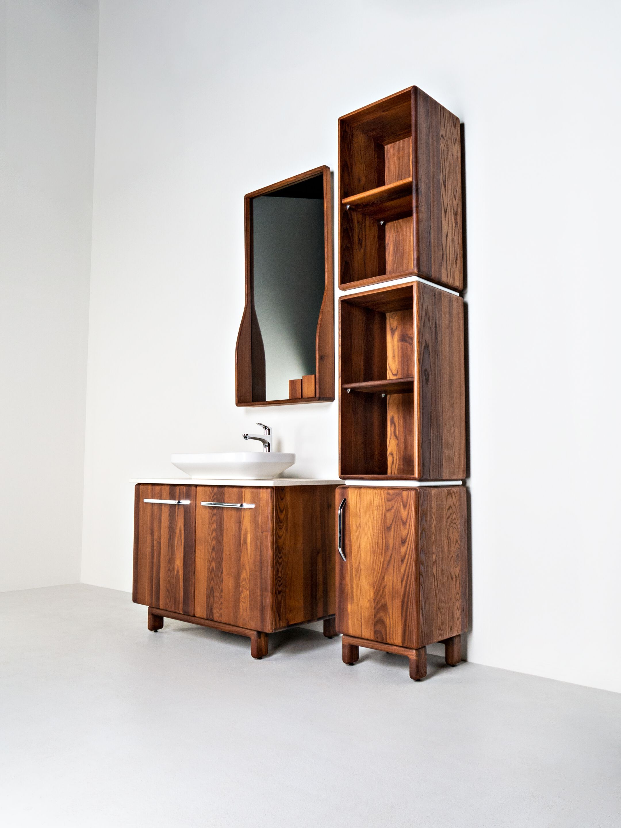 Напольная колонна для ванной из ясеня HOOKL und STOOL Тара ARCH-00128290 - Вид №1