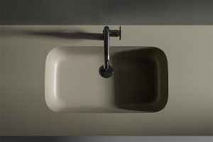 ED-ST21 Edone Встроенный умывальник Cristal ВСТРОЕННЫЙ БАК Интегрированная столешница
из камня с ванной Cristal. Доступна во всех матовых покрытиях серии Edoné.