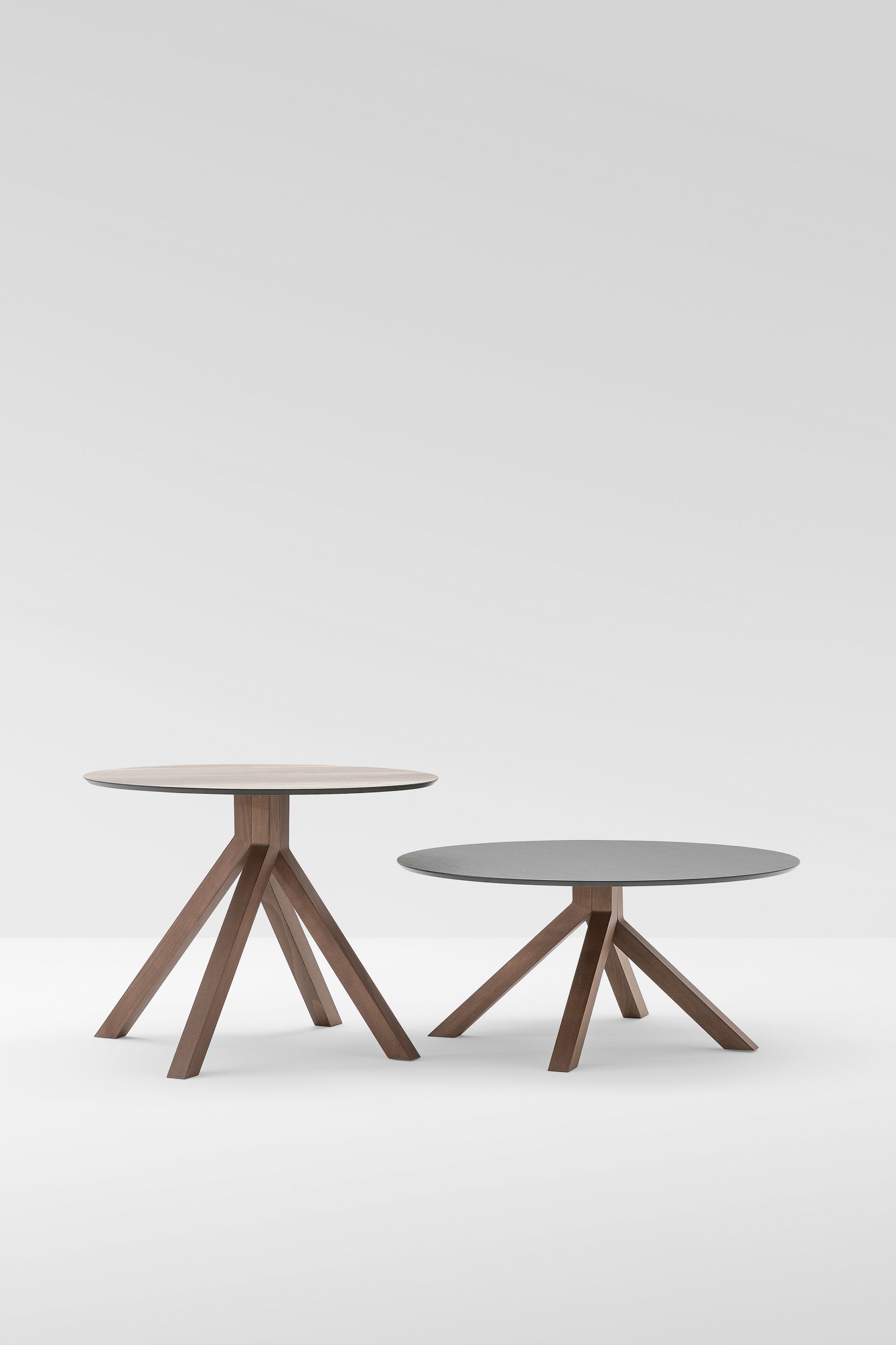 Круглый стол со стальной рамой Billiani Grapevine ARCH-00058181 - Вид №1