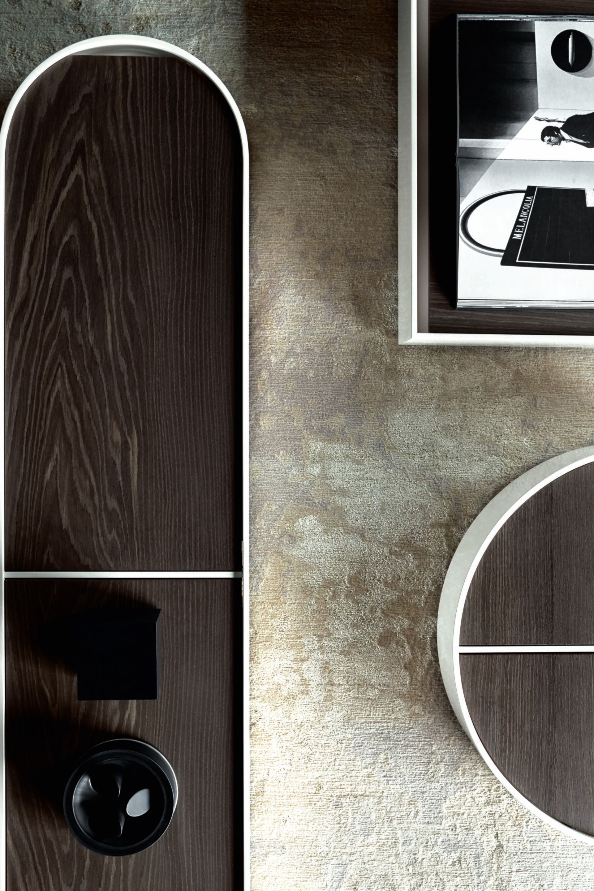 Деревянный овальный журнальный столик с отсеком для хранения Living Divani FLAP ARCH-00002962 - Вид №1