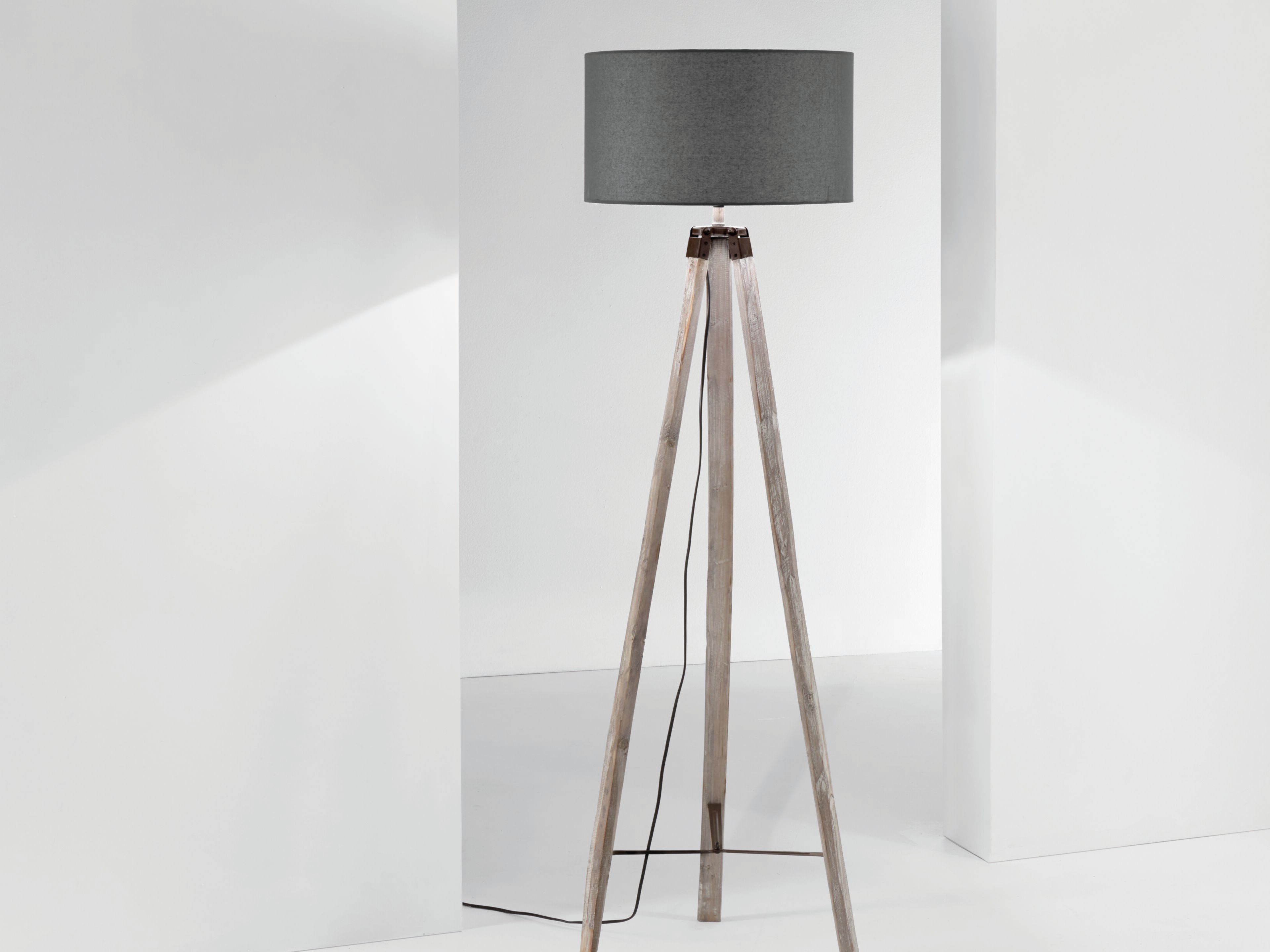 Деревянный торшер со штативом Fan Europe Lighting дизайн окружающего света ARCH-00035439