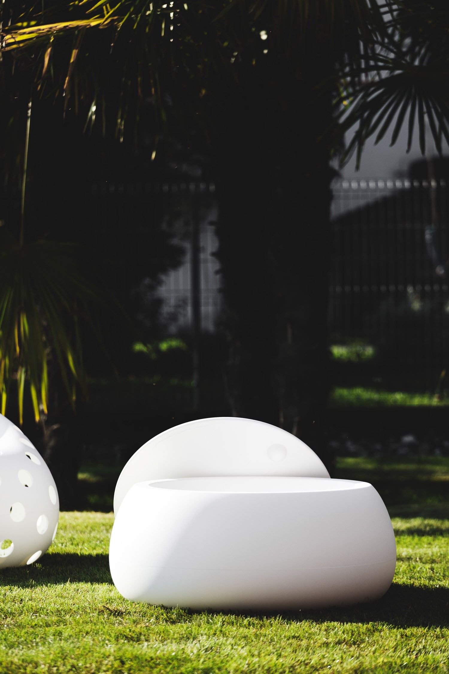 Журнальный столик из полиэтилена PLUST T Ball ARCH-00122215 - Вид №17