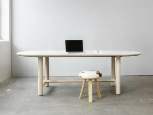 BuzziSpace Овальный стол для совещаний