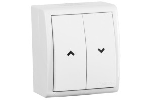 16102813 2-х клавишный кнопочный выключатель для управления жалюзи без блокировки, IP54, 10А 250В 1594332-030 Simon Simon 15А