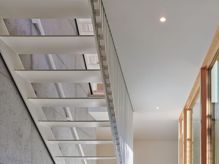 Утопленный потолочный светодиодный прожектор AXOLIGHT LESS ARCH-00048752