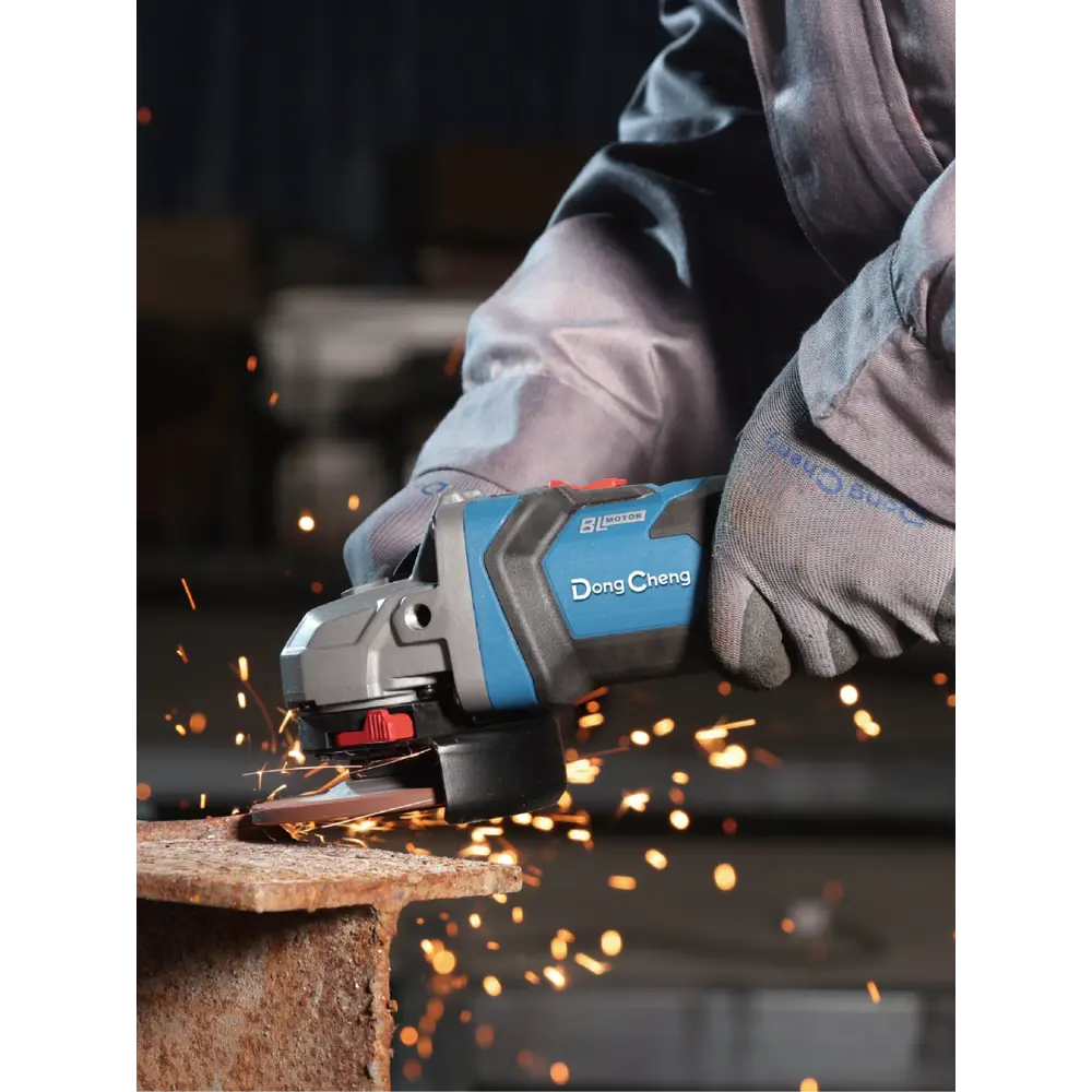 УШМ аккумуляторная Dongcheng DCSM04-125, 20 В Li-ion 2x4 Ач, 125 мм STLM-2140966 - Вид №6