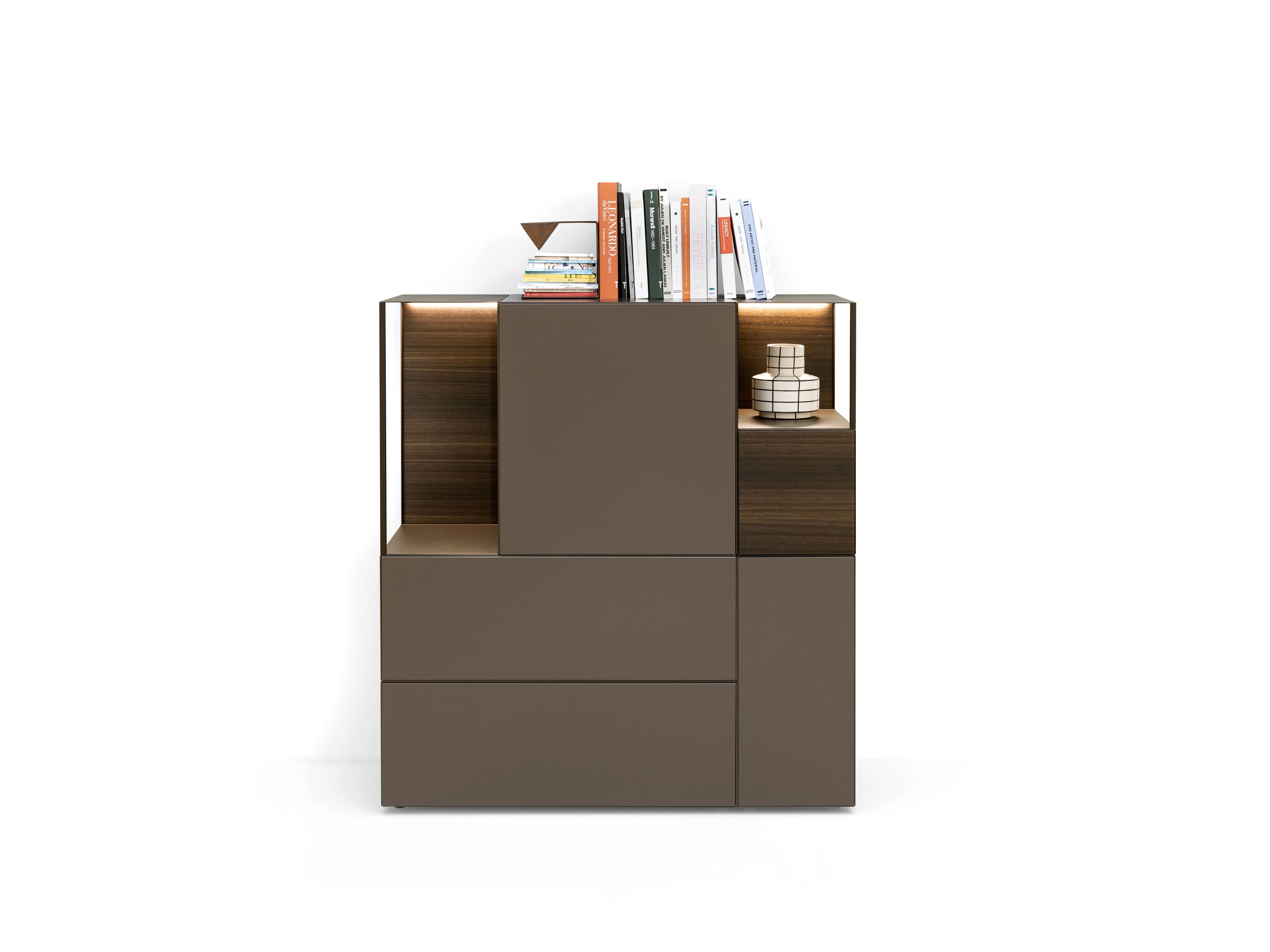 Деревянный шкаф со встроенным освещением Kristalia Avenue ARCH-00031009