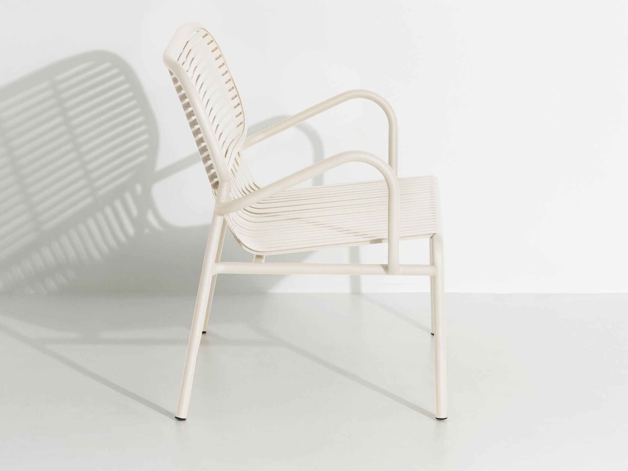 Алюминиевая садовая скамейка с порошковым покрытием с подлокотниками Petite Friture выходные ARCH-00120153 - Вид №26