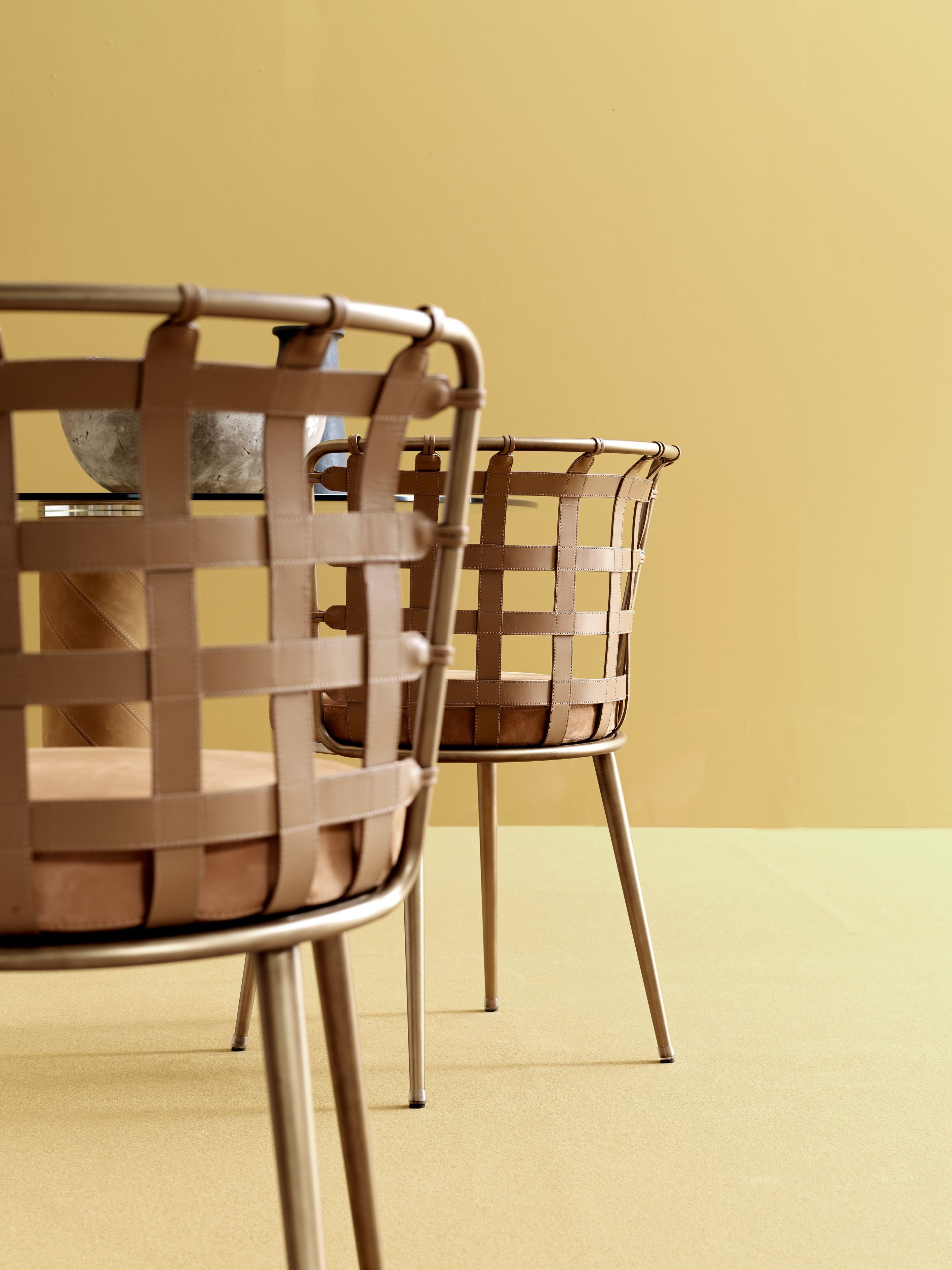 Стальной стул с мягким сиденьем Fasem Lola ARCH-00141346 - Вид №4