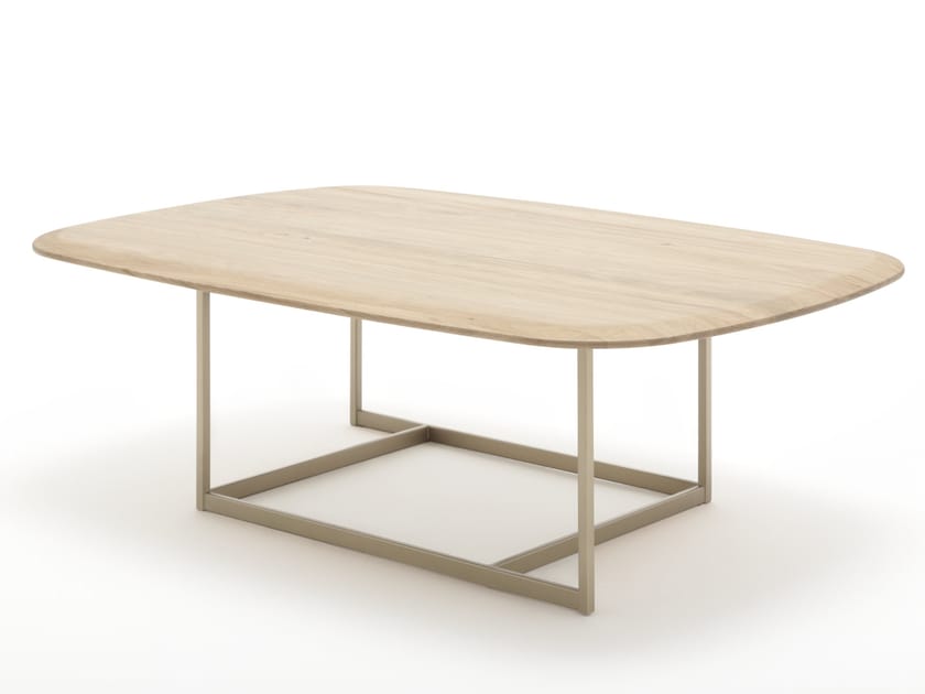 Деревянный прямоугольный журнальный столик Rolf Benz Rolf Benz 932 ARCH-00024438