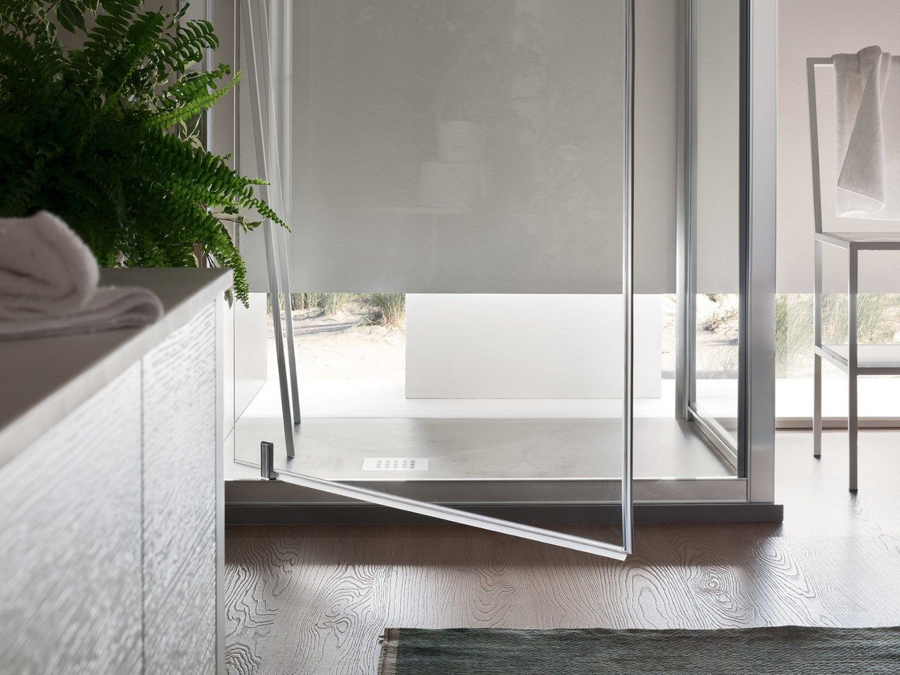 Стеклянная угловая душевая кабина с поворотной дверью ARCOM A6 ARCH-00023571 - Вид №1