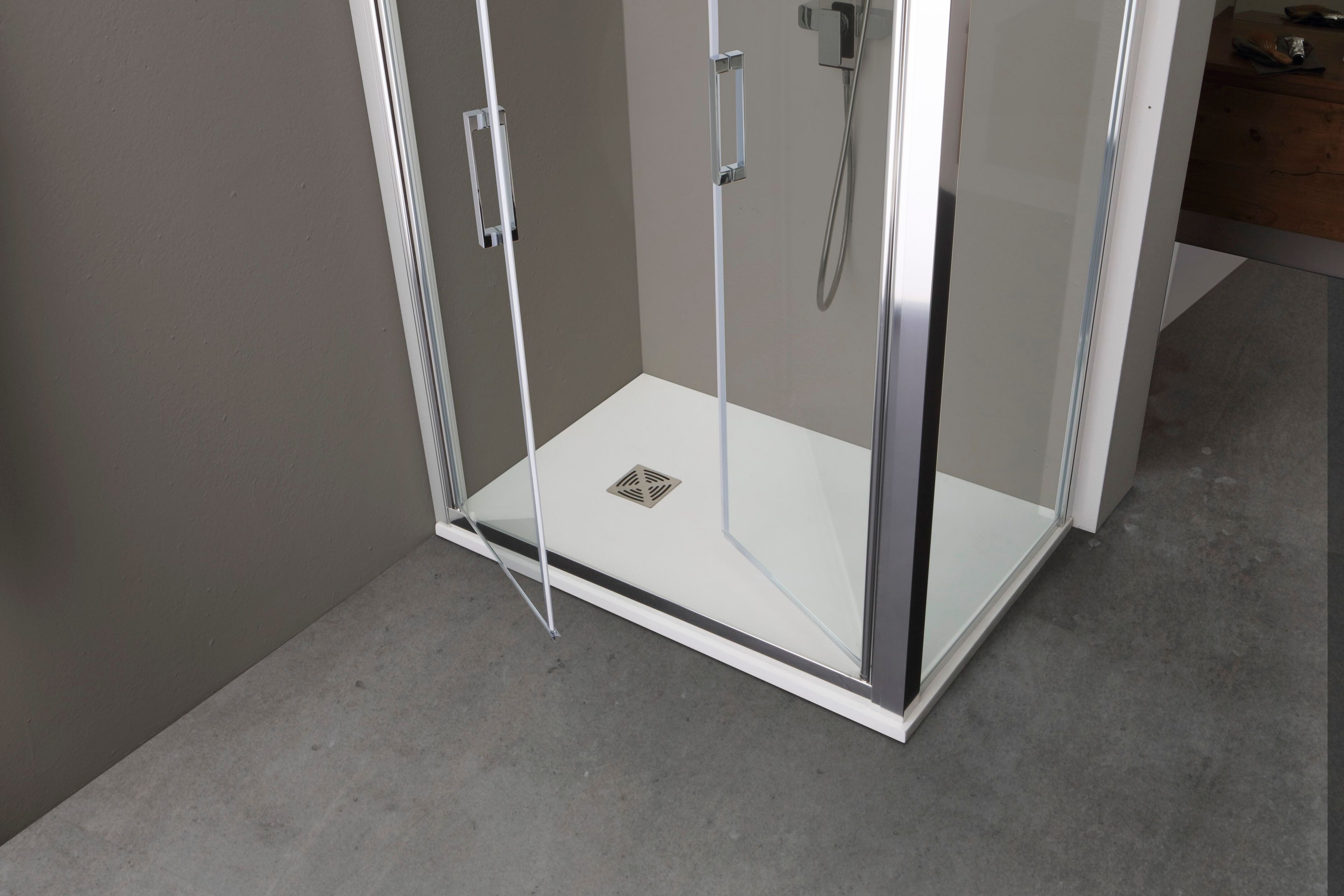 Алюминиевая и стеклянная угловая душевая кабина с распашной дверью TAMANACO FPSL60 ARCH-00028818 - Вид №4