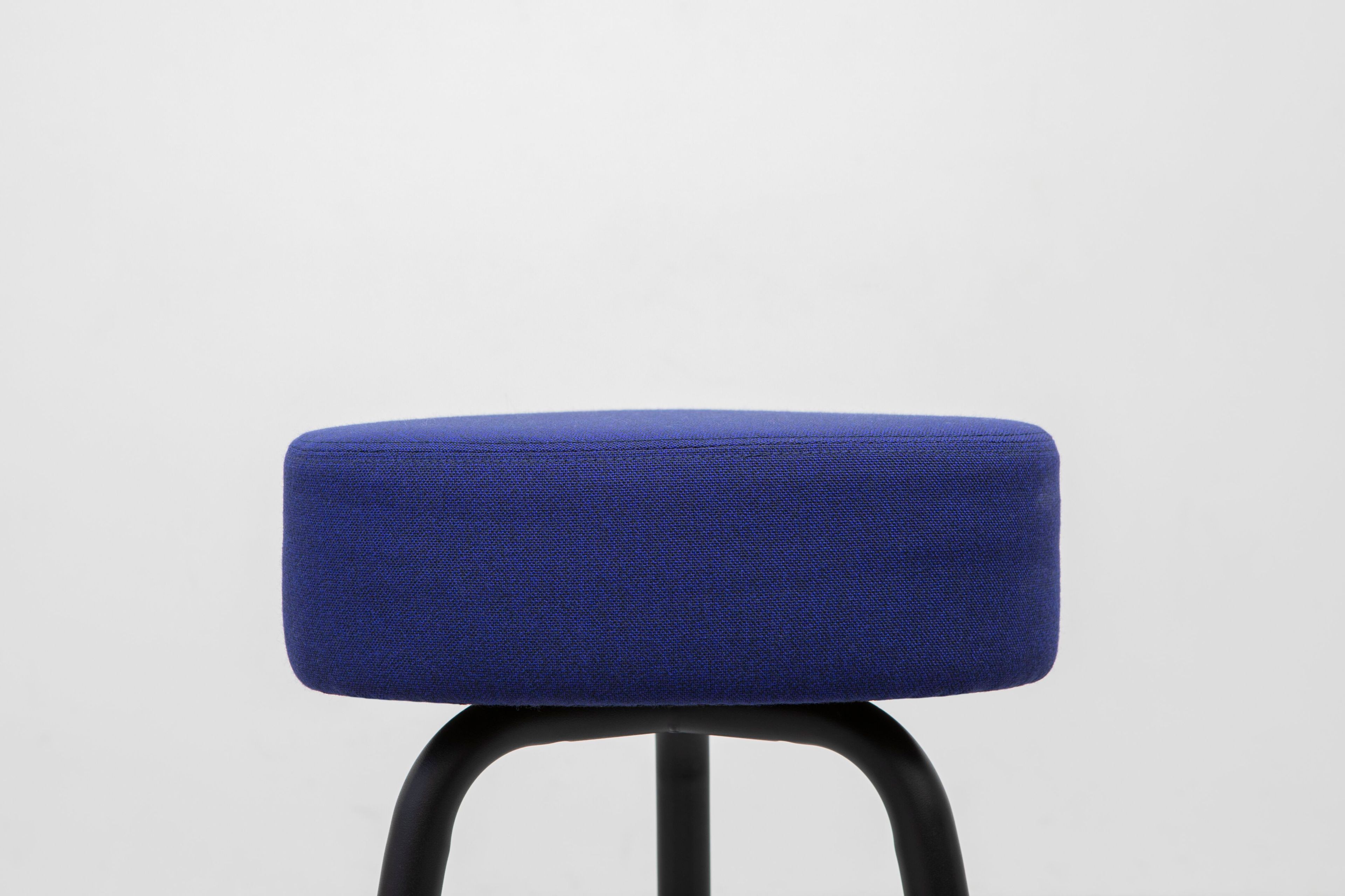 Высокий тканевый стул с подставкой для ног Cascando Pully ARCH-00084132 - Вид №6