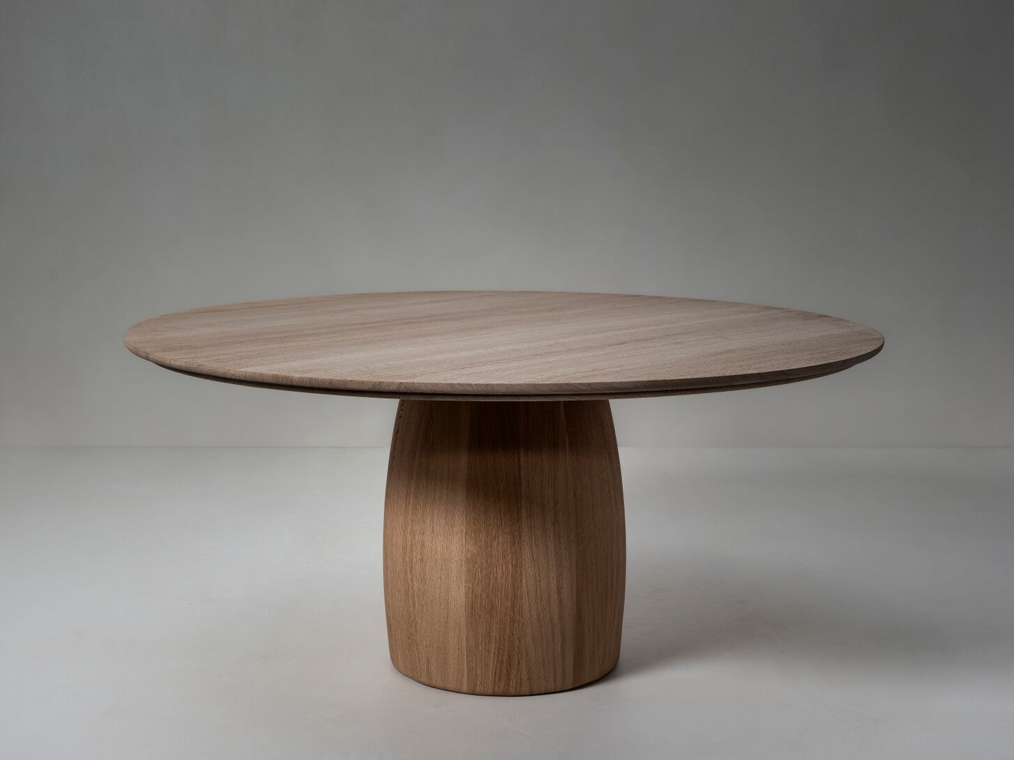 Круглый дубовый обеденный стол Van Rossum BARREL ARCH-00140552 - Вид №2