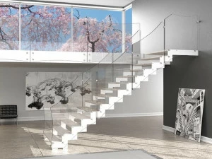 MOBIROLO Открытая лестница из стали и стекла с боковыми косоурами